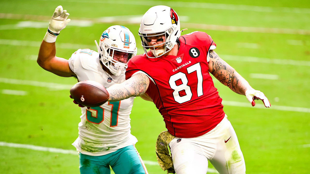 Arizona Cardinals tight end Maxx Williams (87) against the Minnesota  Vikings during the second half of an NFL football game, Sunday, Sept. 19,  2021, in Glendale, Ariz. (AP Photo/Ross D. Franklin Stock