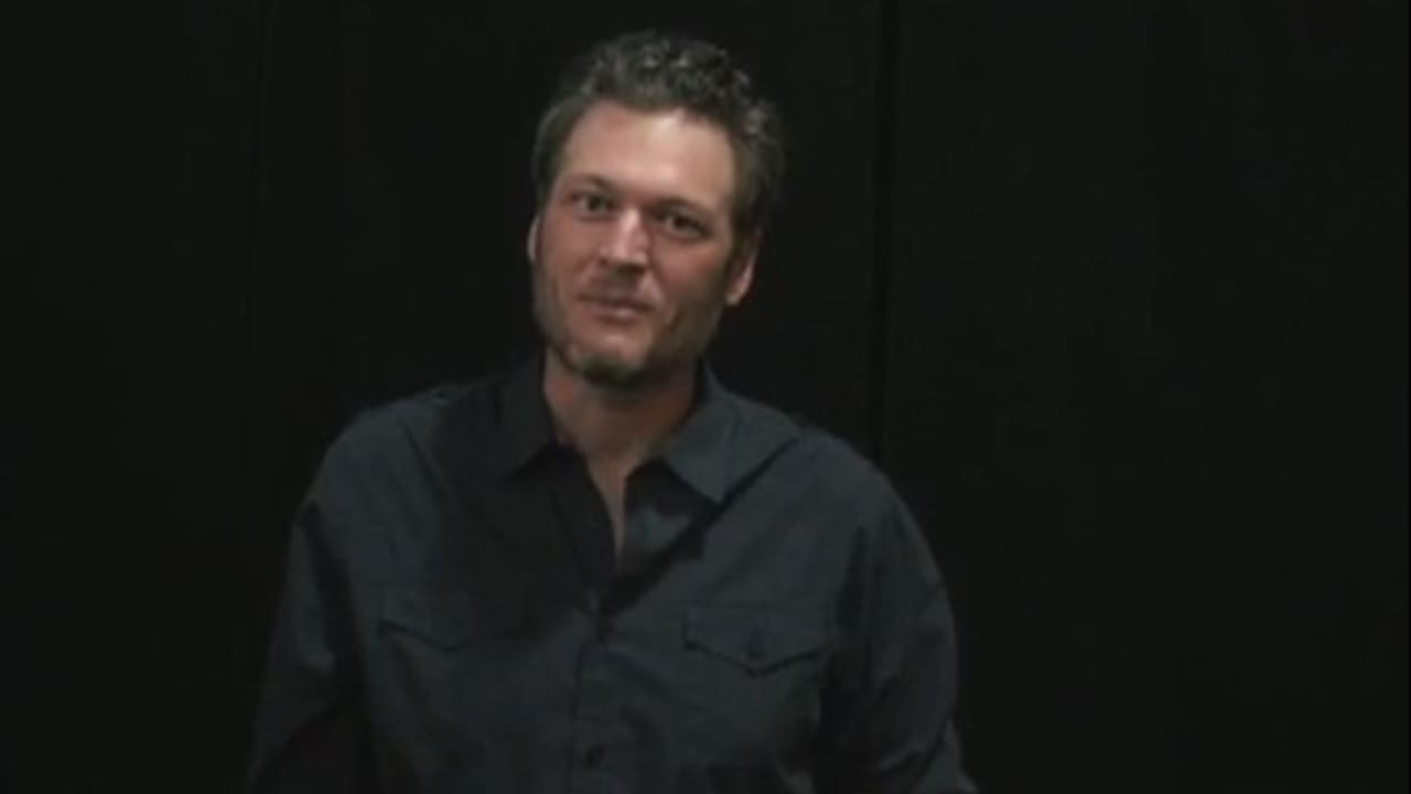 Blake Shelton visits Cardinals practice