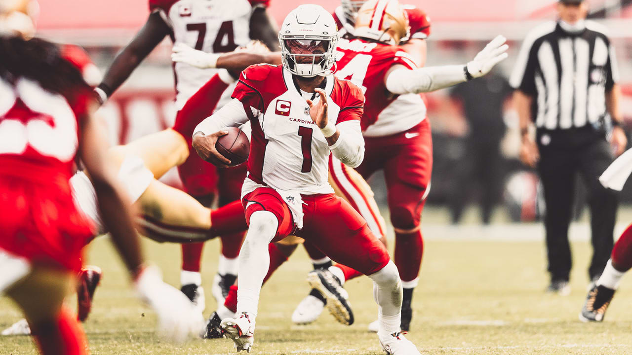 Pro Football Hall of Fame - Now on display in Canton: Arizona Cardinals  Kyler Murray's jersey when he broke the NFL Rookie Record for most  consecutive passes without an interception. He surpassed