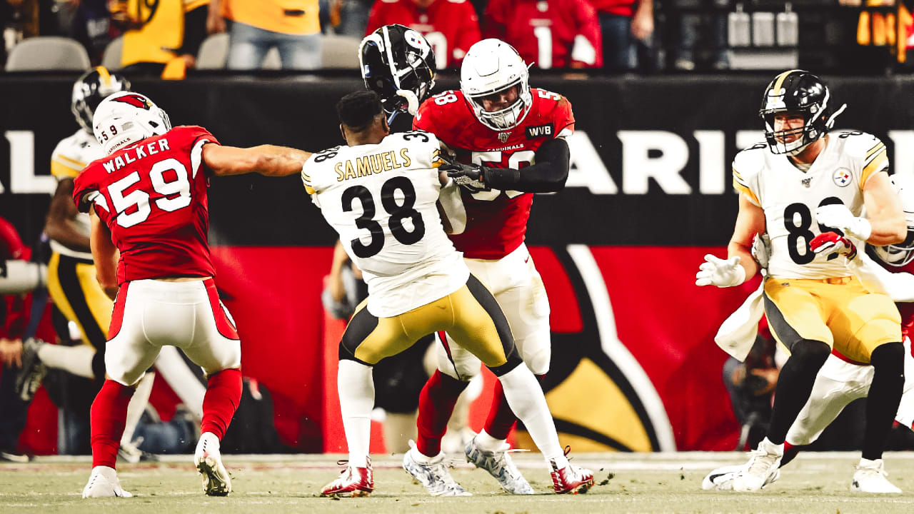 Pittsburgh Steelers running back Jaylen Samuels (38) carries the