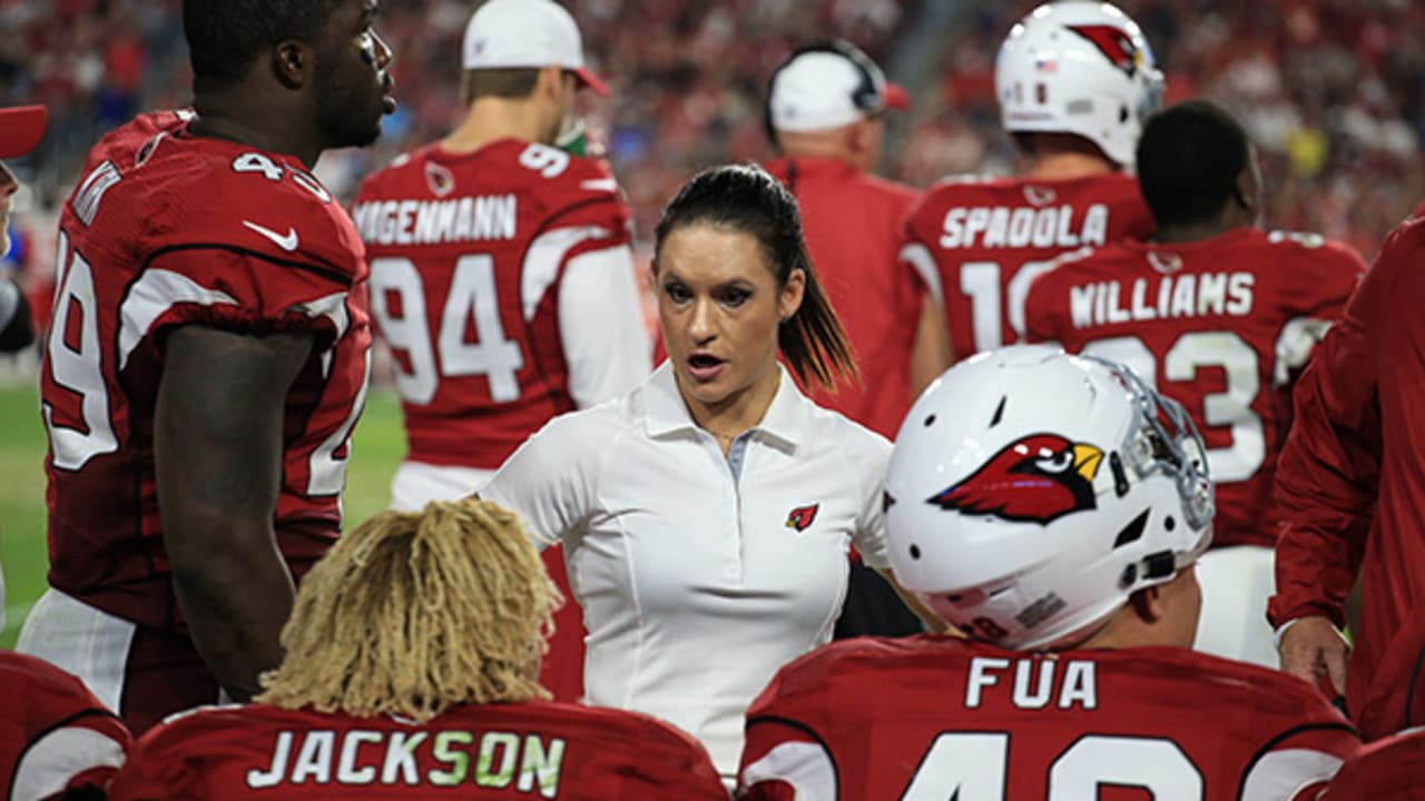Jen Welter Becomes Cardinals' Noteworthy Coach