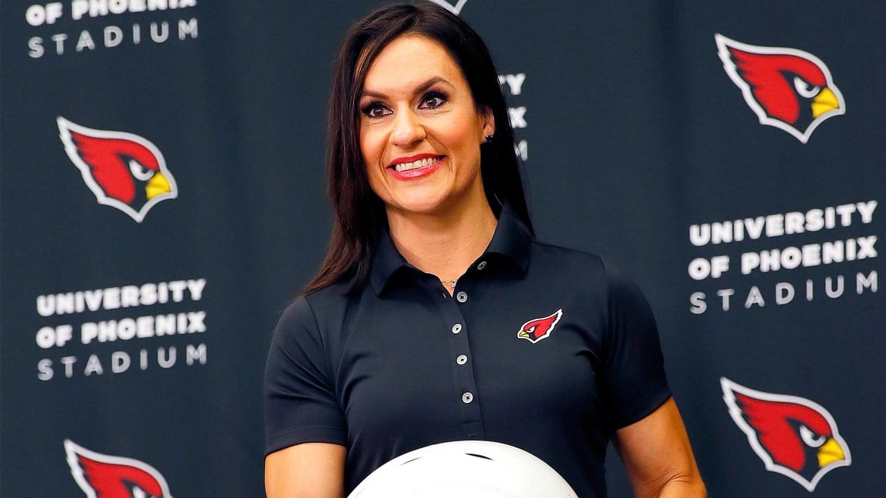 Jen Welter introduced as first female NFL coach