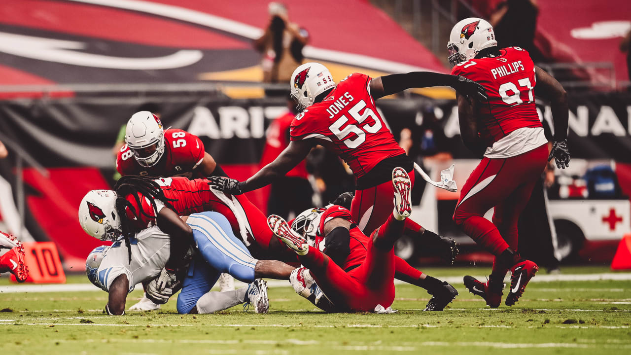 Bucs QB Tom Brady trash talks Saints sideline after late interception