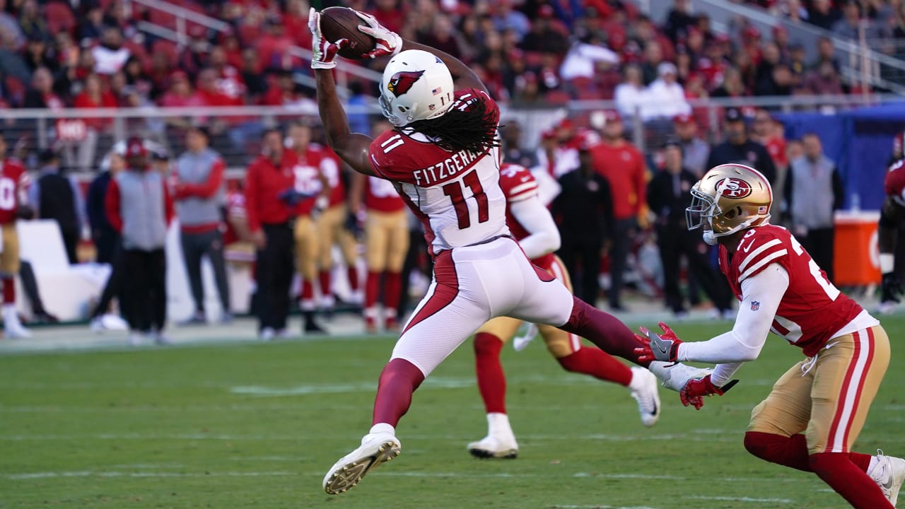 Larry Fitzgerald deserves better than what the Cardinals are giving him 