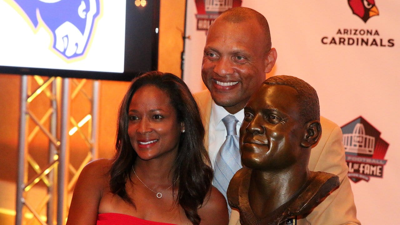 Aeneas goes into Hall of Fame