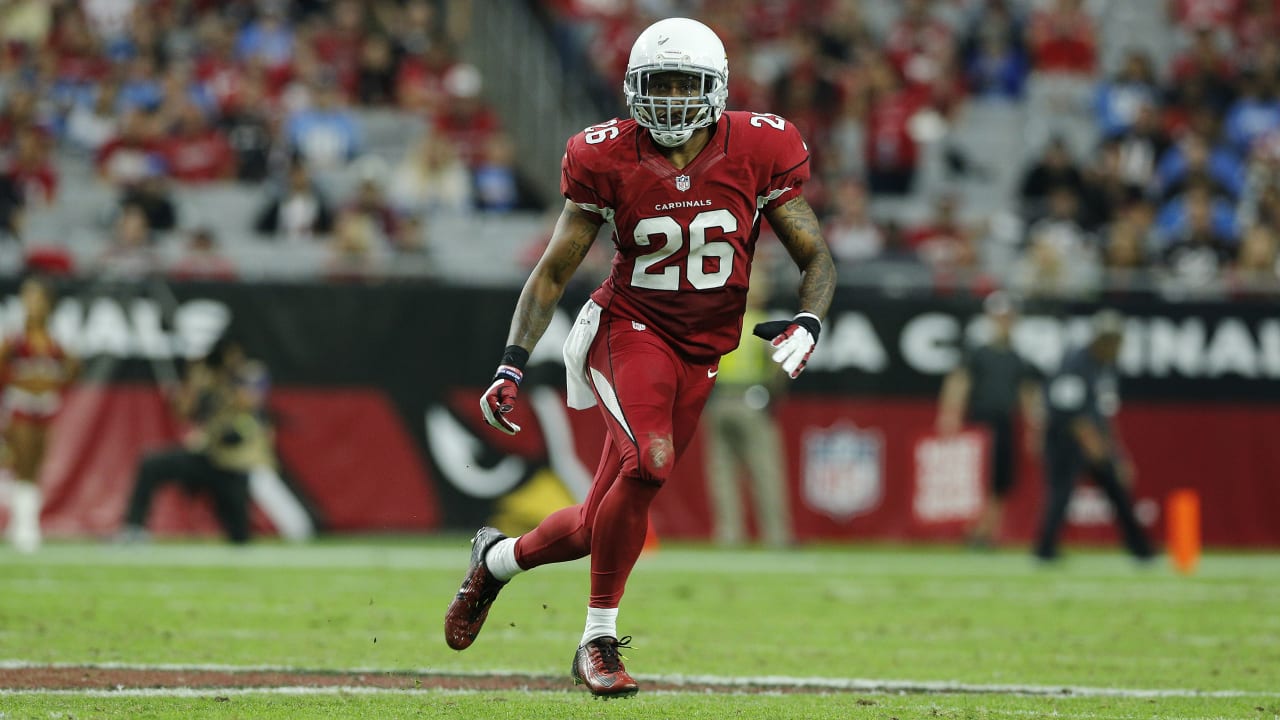 Arizona Cardinals defensive back Deionte Thompson (22) runs toward the ball  during a NFL football game against the Houston Texans, Sunday, Oct. 24,  2021, in Glendale, Ariz. (AP Photo/Matt Patterson Stock Photo - Alamy