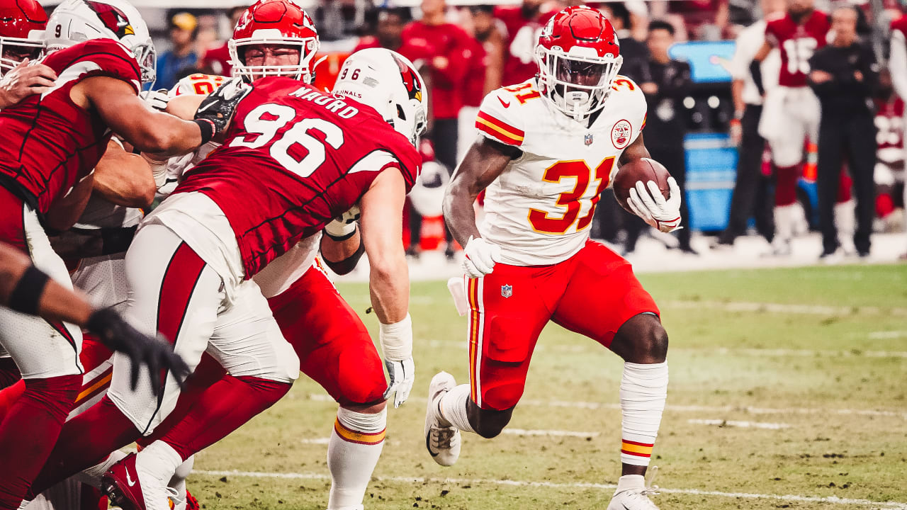 James Conner and Arizona Cardinals RBs get physical in training day 7 