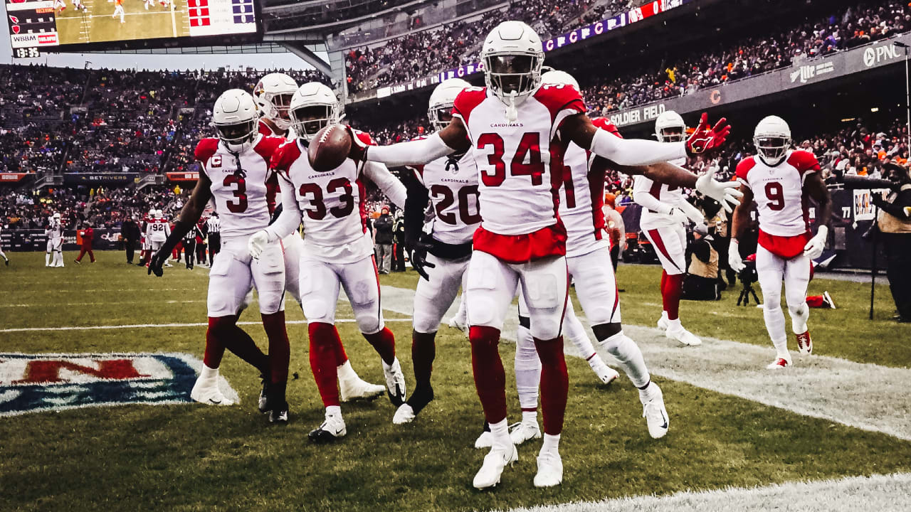 Snap counts and pro football focus grades for Cardinals against Bears,  including Jalen Thompson's breakout season