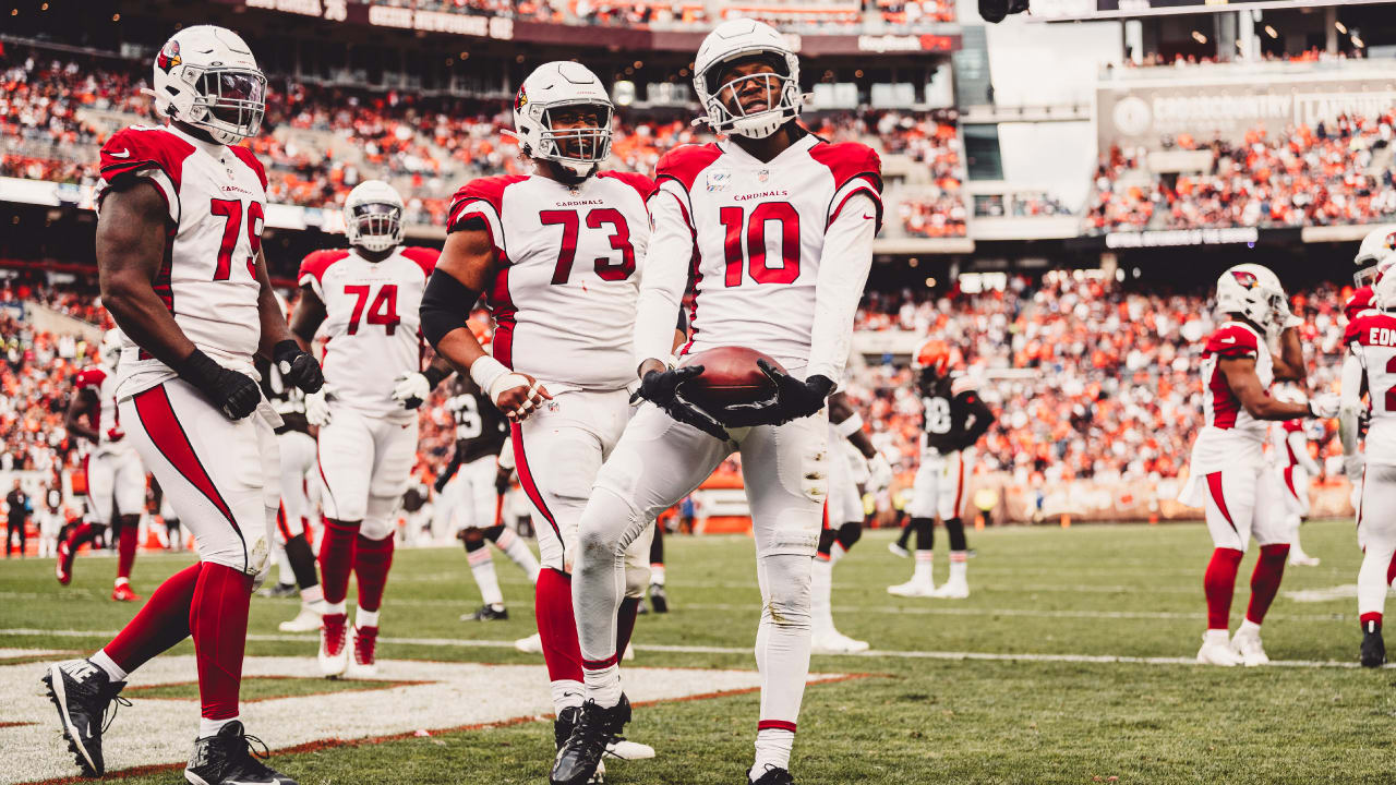 Cardinals, without Kliff Kingsbury and with Covid issues, dominate Browns  in 37-14 victory