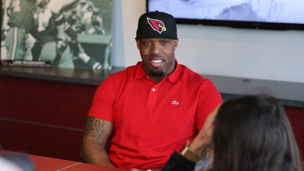 Suggs Makes It Official