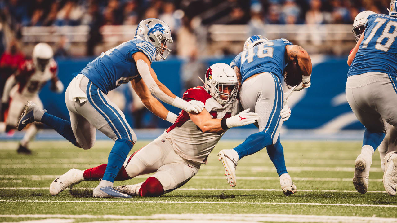 Lions finding rhythm on offense, defense as a playoff spot comes within  reach