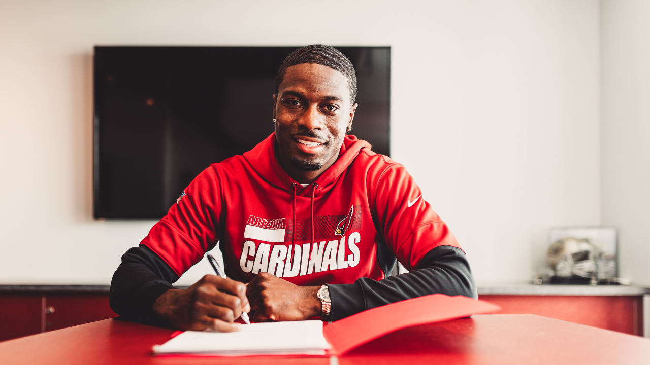 A.J. Green Signs His Cardinals Contract