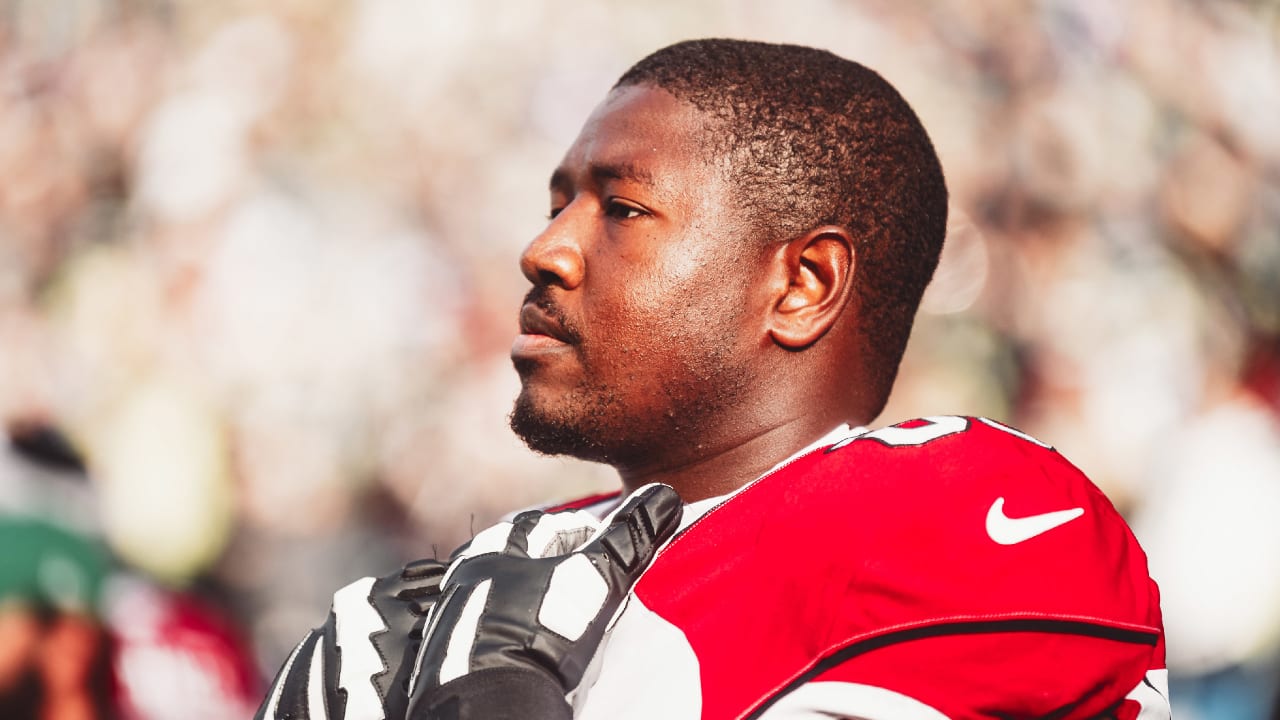 Arizona Cardinals name Kelvin Beachum Walter Payton Man of the Year