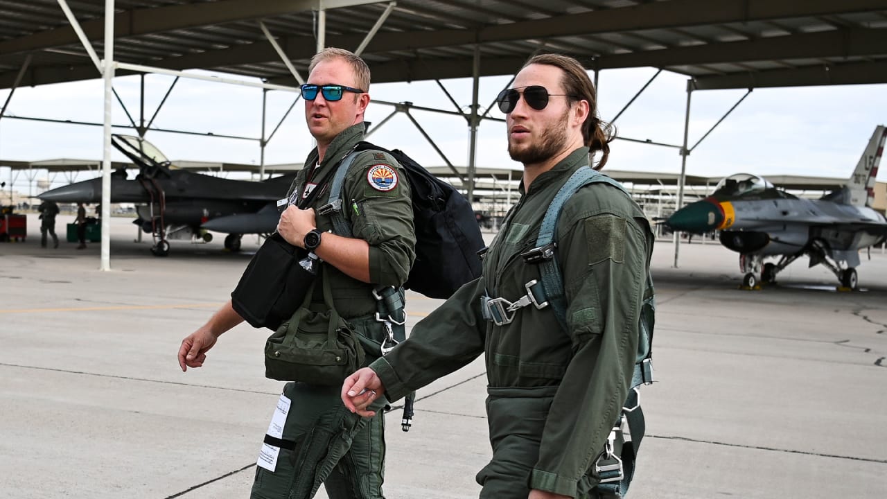 The Cardinals Visit Luke Air Force Base