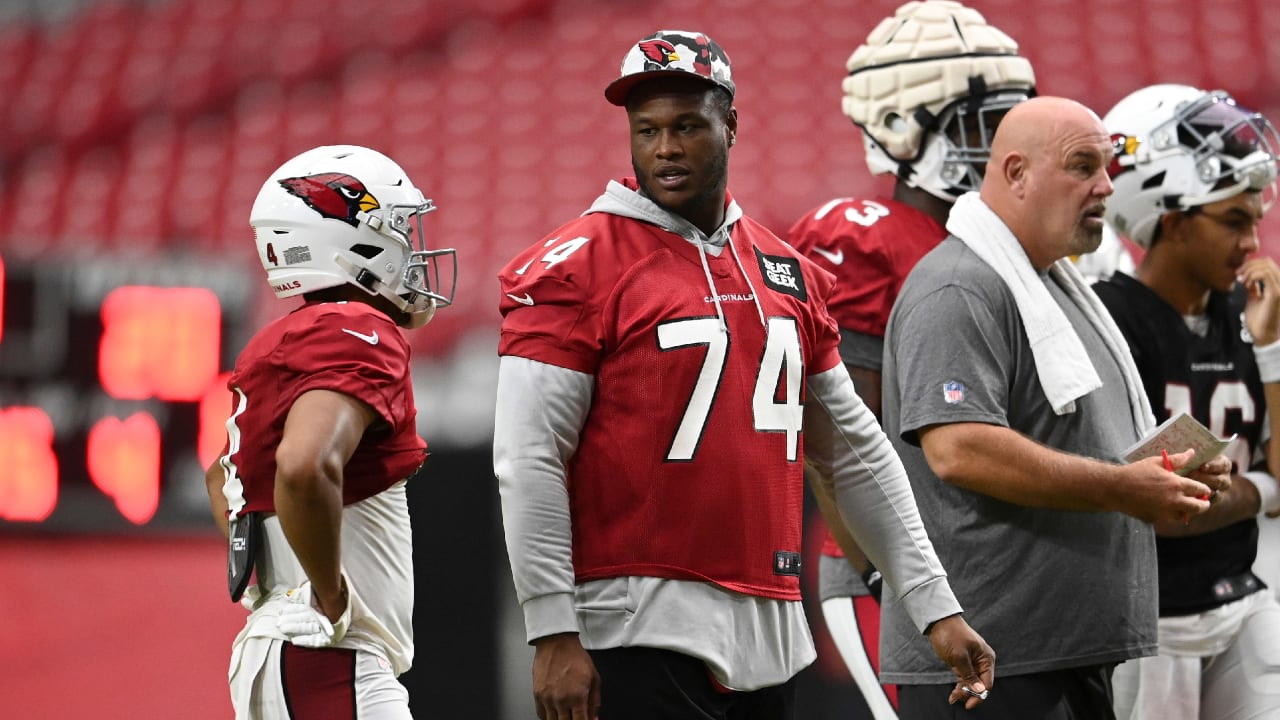 Cardinals OT Humphries is done for the season with a dislocated kneecap, PFF News & Analysis