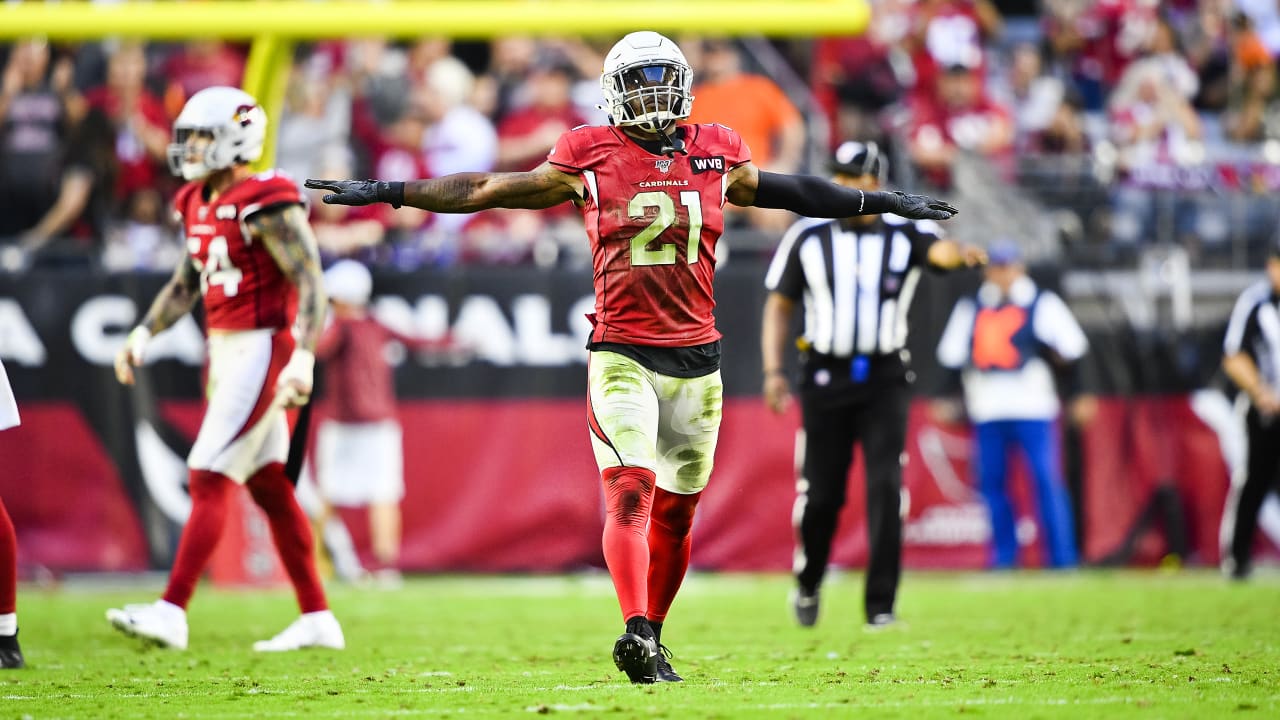 Cardinals CB Marco Wilson leaves game with shoulder injury, won't