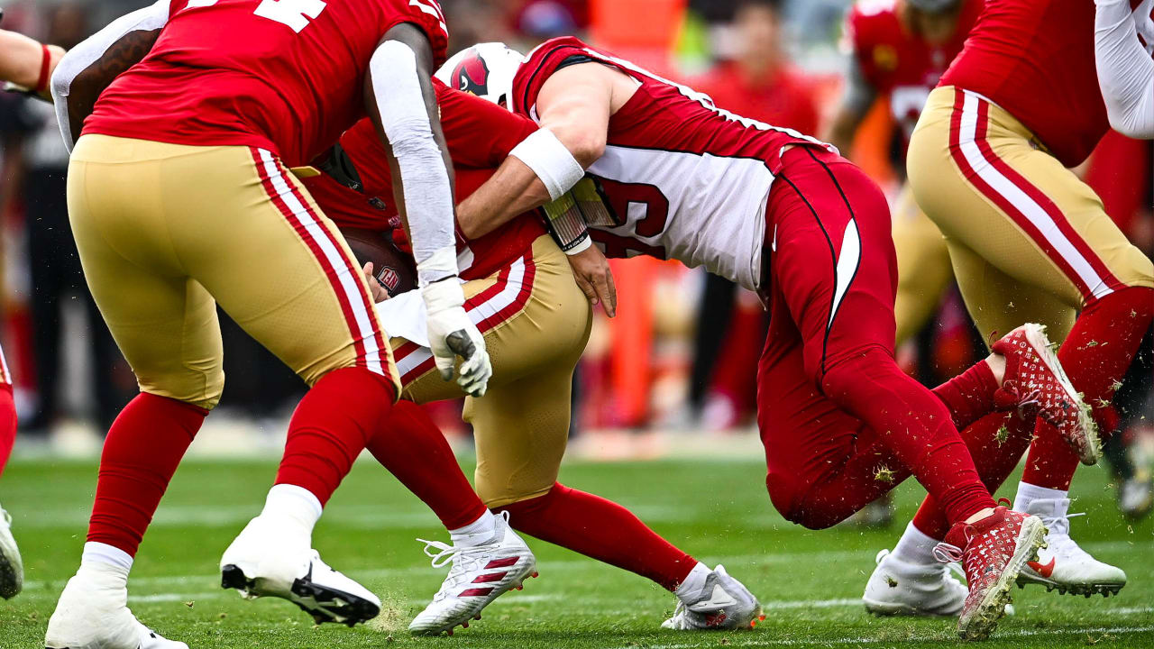 Arizona Cardinals defensive end J.J. Watt (99) warms up during an NFL  football game against the San Francisco 49ers, Sunday, Jan.8, 2023, in  Santa Clara, Calif. (AP Photo/Scot Tucker Stock Photo - Alamy