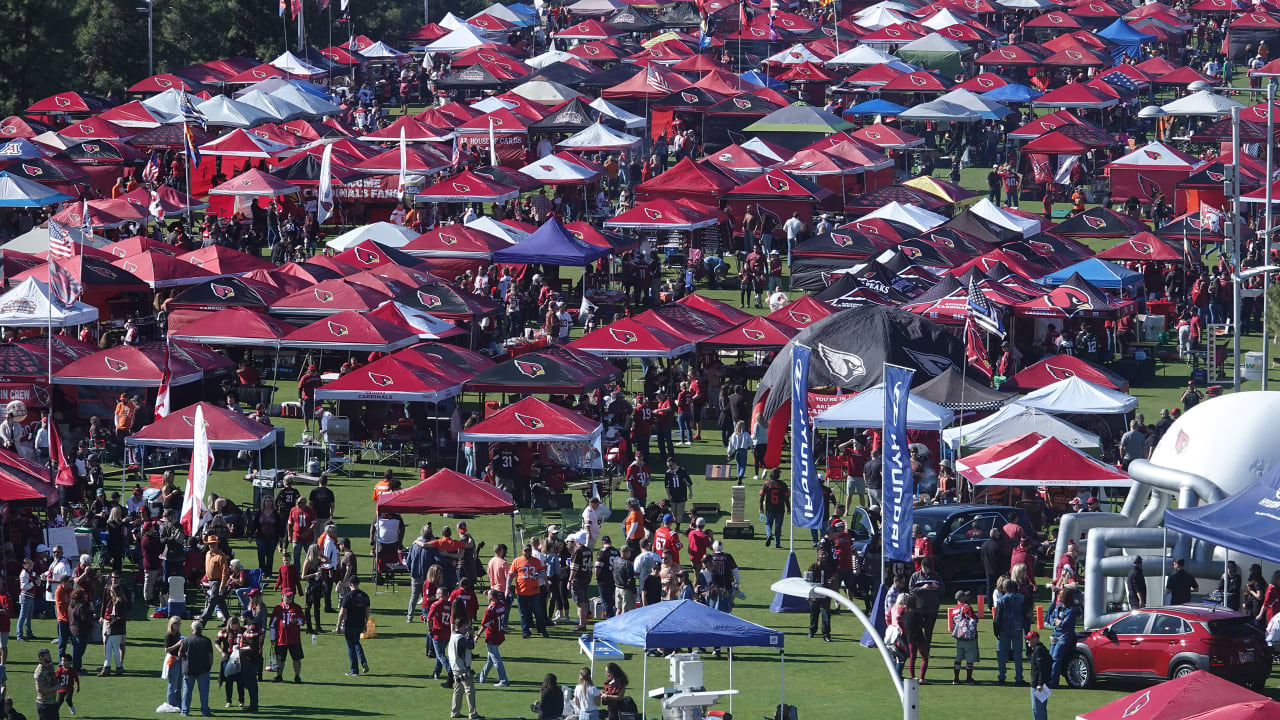 Buffalo Bills' Kids Game Highlighted By A Junior Tailgate Party