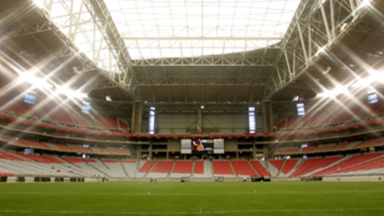 Best NFL Stadiums: Top 5 Football Venues, According To Sports Experts -  Study Finds