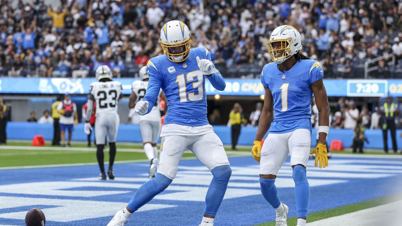 Can't-Miss Play: Los Angeles Chargers quarterback Justin Herbert's 51-yard  bomb to wide receiver Joshua Palmer seals win vs. Raiders