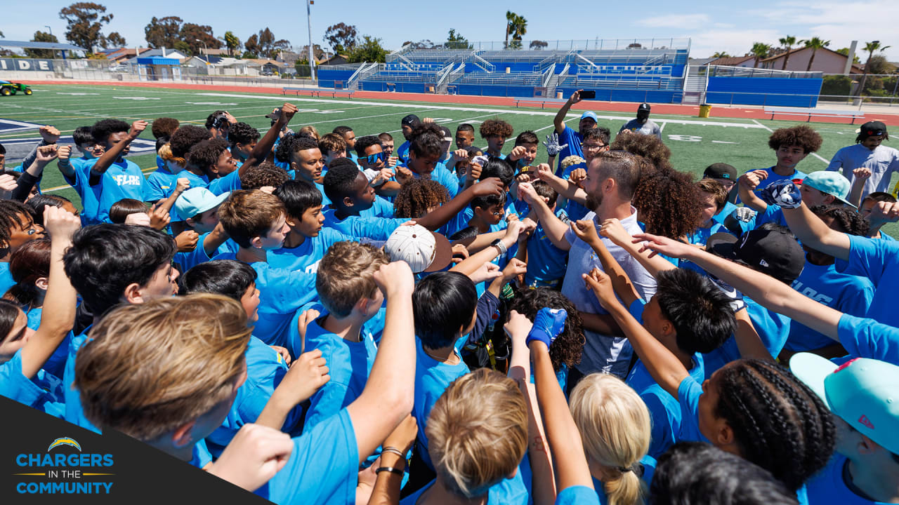 Chargers and Corey Liuget Team Up to Host San Diego Girls Flag Event