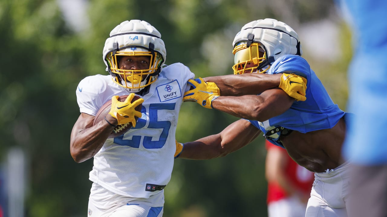This Undrafted Free Agent Is Shocking Everyone At Chargers Camp Day 3 - f7406oq