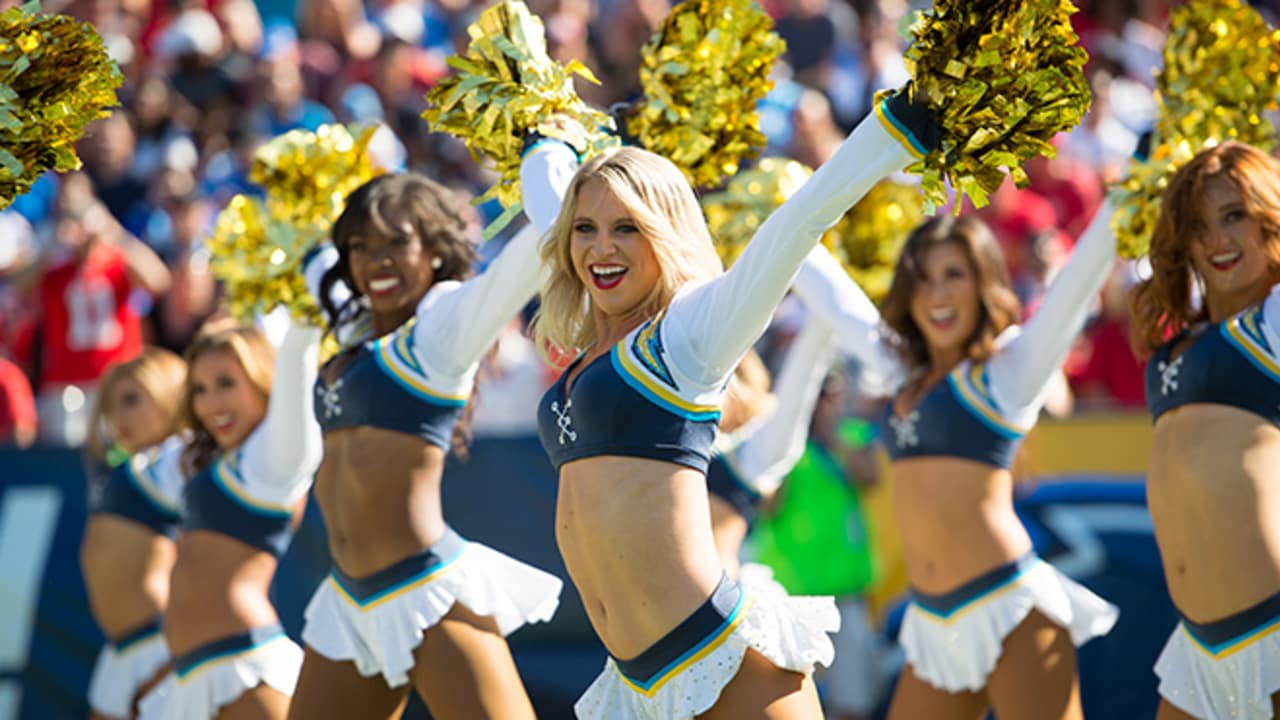 Charger Girls Perform for Week 3
