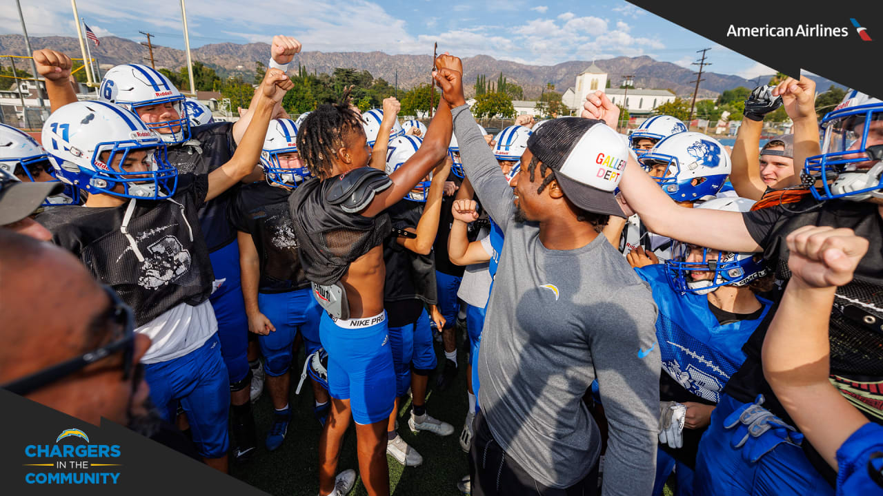 Chargers and Corey Liuget Team Up to Host San Diego Girls Flag Event