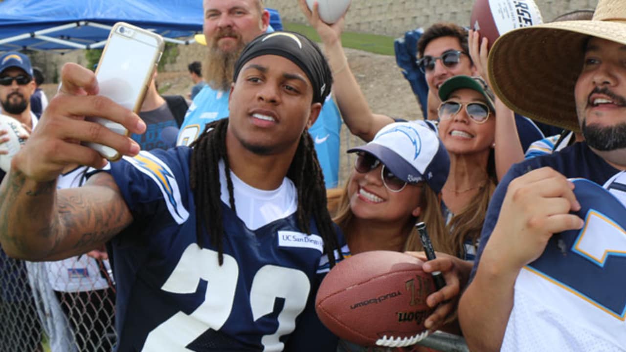 Fans Invited to Chargers FullSquad Mini Camp