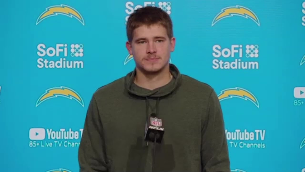 JUSTIN HERBERT IS GETTING BACK TO HIS ROOTS OFFICIAL ROOKIE QUESTIONABLE  MIDSEASON HERBERT'S YEAR YEAR - iFunny Brazil