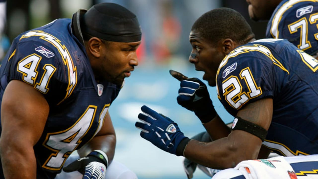 San Diego Chargers fullback Lorenzo Neal sets for play February 12, News  Photo - Getty Images