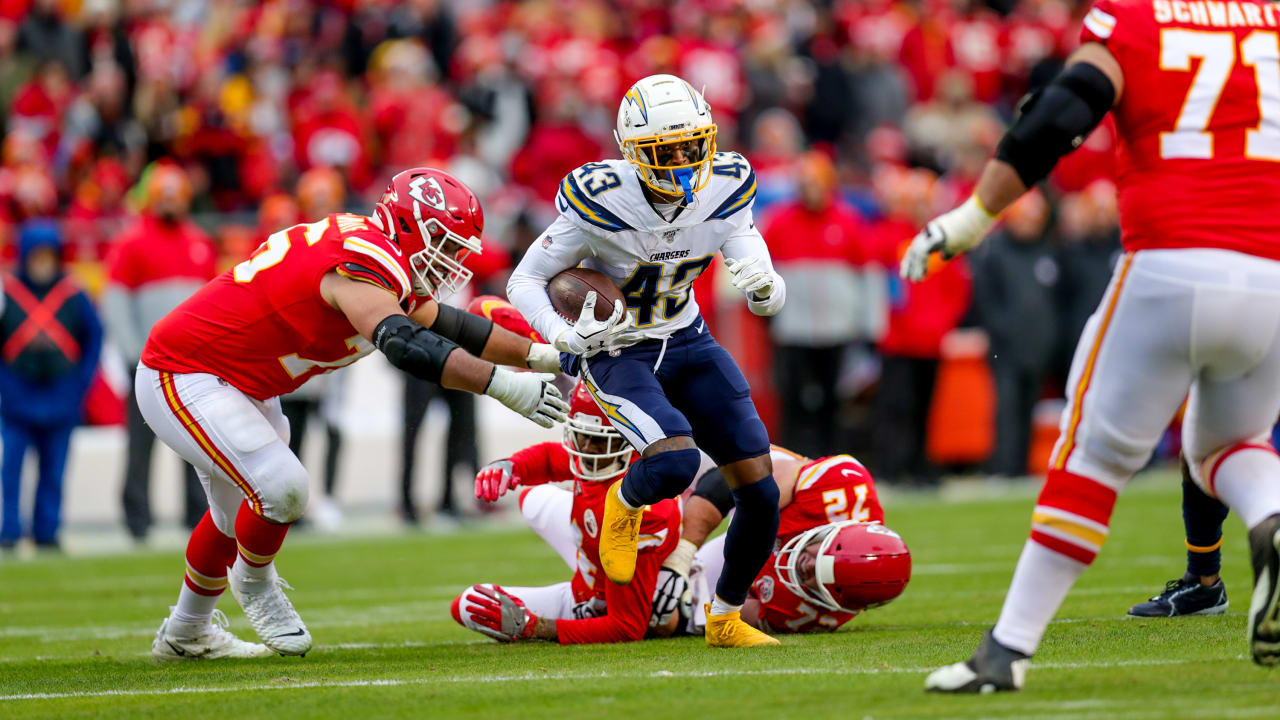 Game Recap: Chargers swept in AFC West, lose to Kansas City 31-21 - Bolts  From The Blue