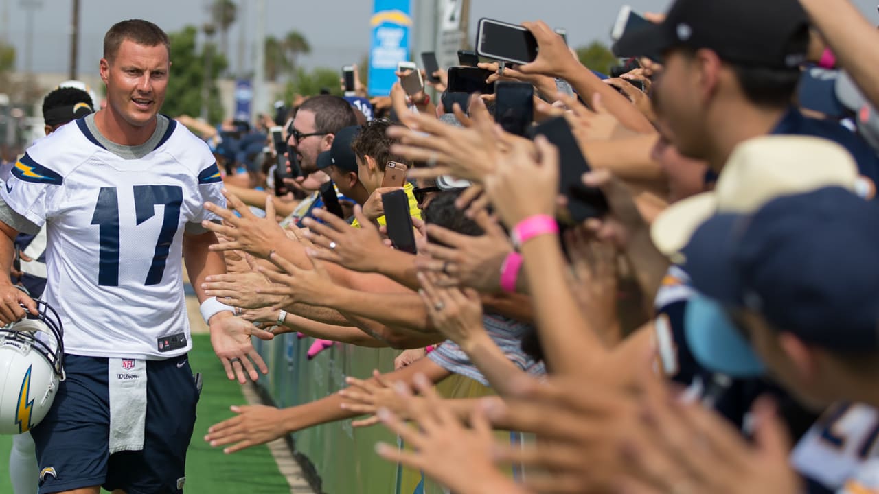 Los Angeles Chargers - Go backstage with us. Enter now for your chance to  win tickets, field passes and a VIP meet & greet! #Sweepstakes Rules +  Entry » chargers.com/win