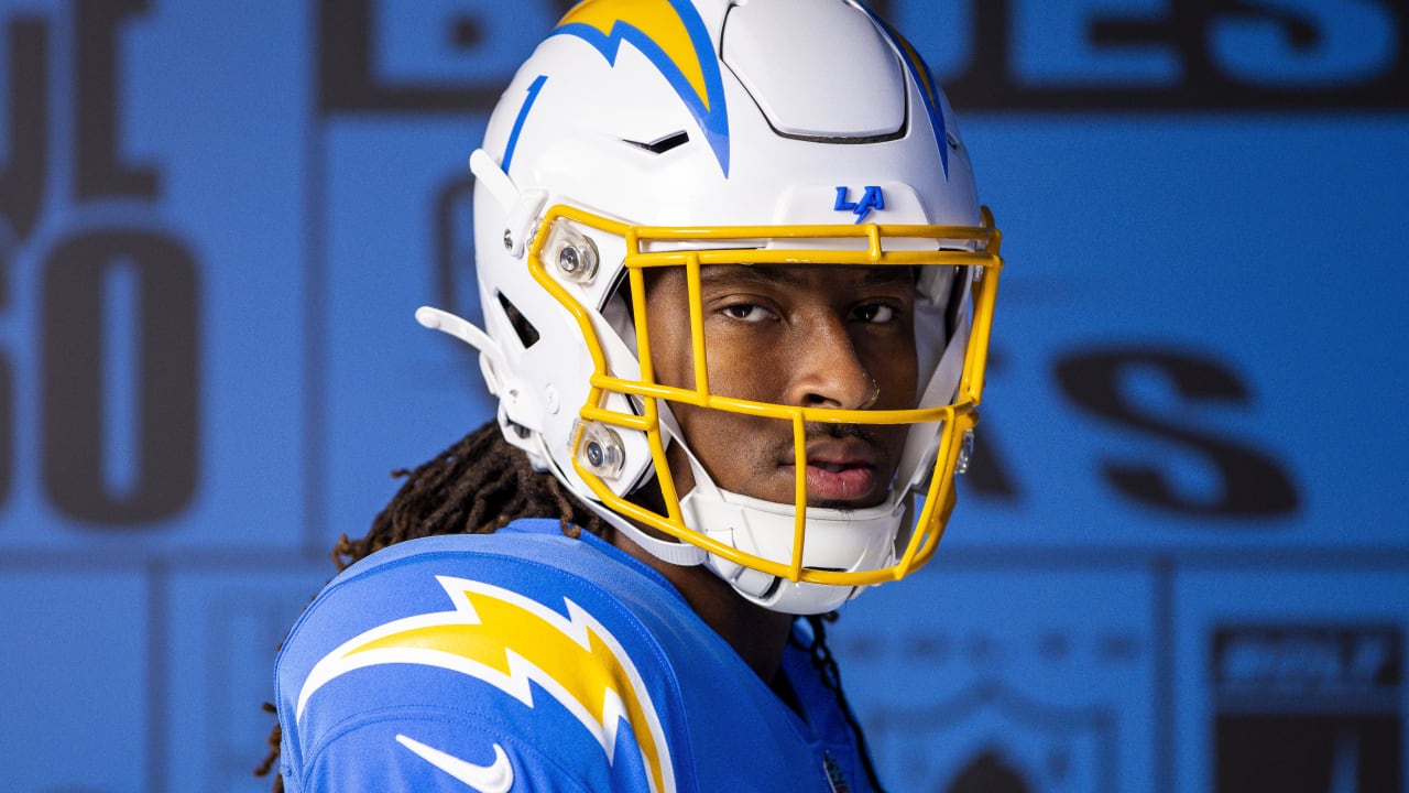 Photos Rookies Suit Up at Media Day