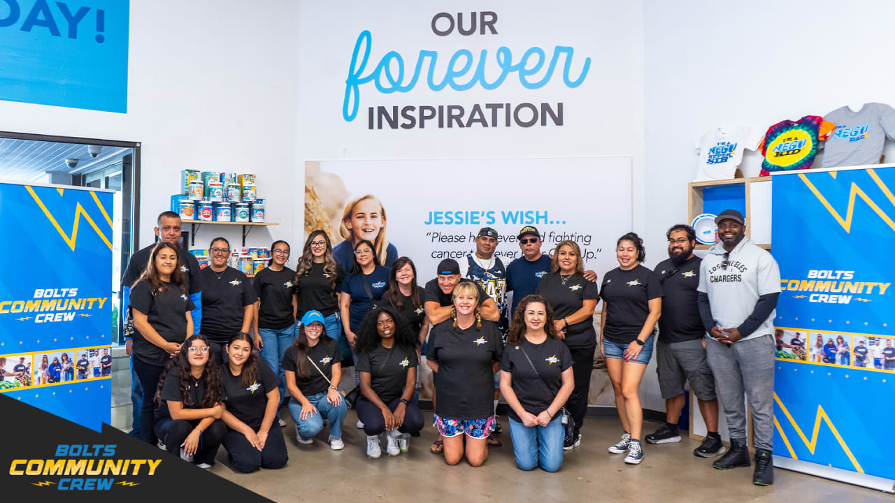 Bolts, Volunteers Pack Joy Jars for Children Fighting Cancer