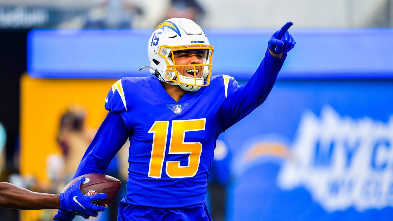 Chargers Beat Giants, 37-21 in Week 14 of 2021 Season