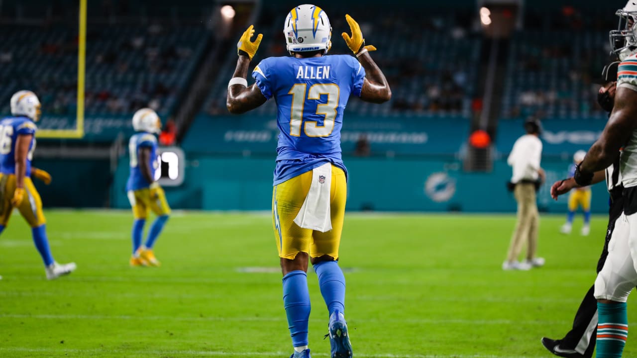 Can't-Miss Play: Los Angeles Chargers quarterback Justin Herbert dials  launch codes on 70-YARD TD to wide receiver Jalen Guyton