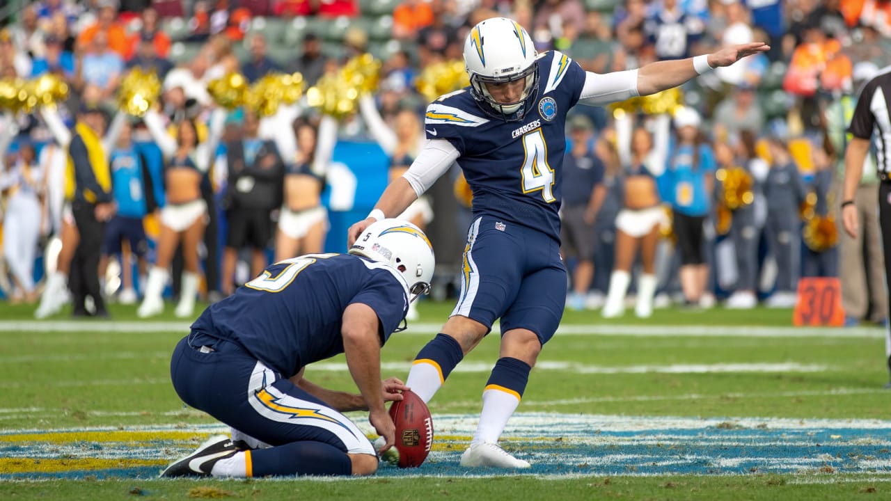 Watch: Chargers WR Mike Williams toe taps in the end zone vs. Jaguars