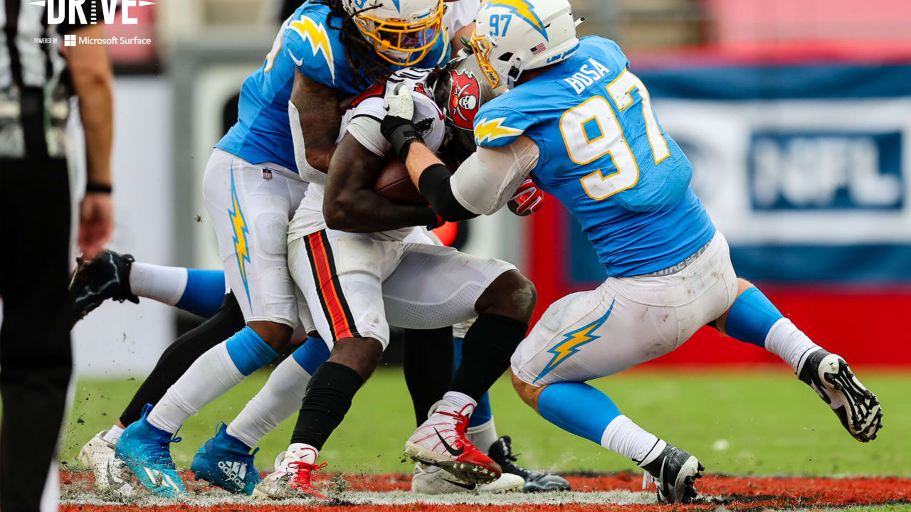 Photos: Chargers defeat Browns in thriller at SoFi Stadium - Los Angeles  Times