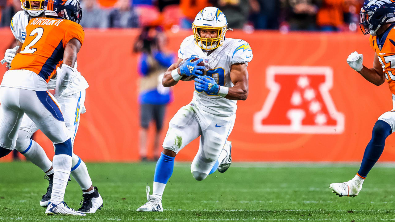 Chargers Fall to Broncos, 28-13 in Week 12 of 2021 Season