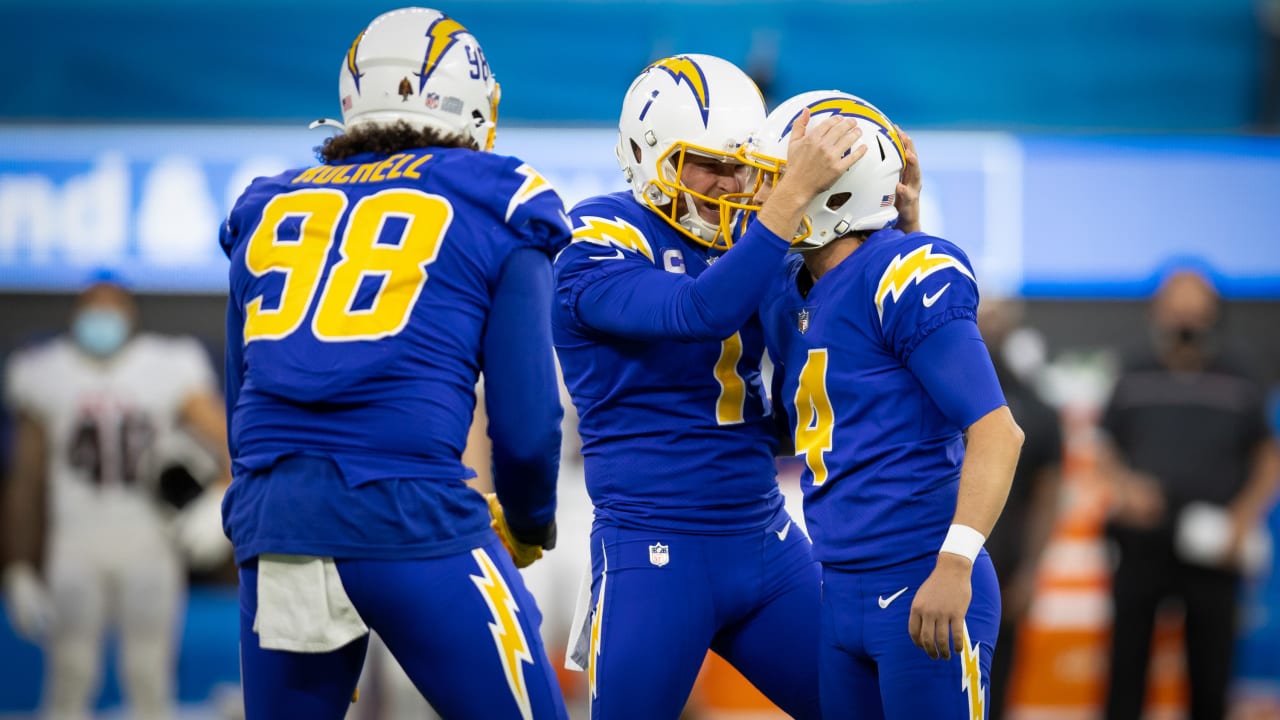 Chargers' Isaac Rochell up for Walter Payton Man of Year Award