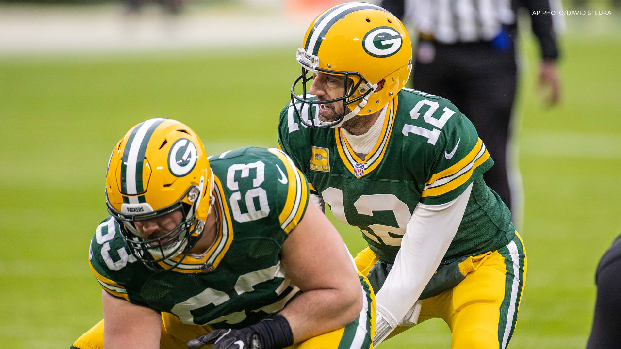 Aaron Rodgers' 'The Office' T-shirt creates Packers training camp buzz