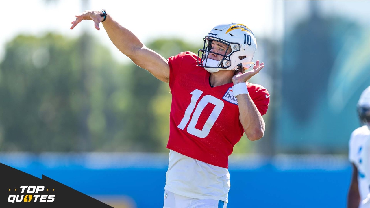 Chargers OTAs: Justin Herbert progressing; defense beefed up - Los Angeles  Times