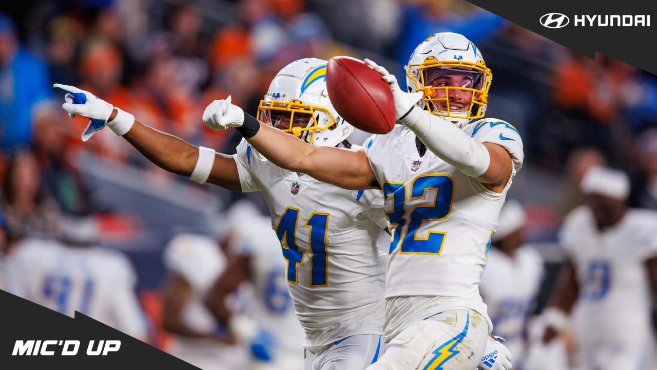 Can't-Miss Play: Los Angeles Chargers rookie linebacker Daiyan Henley makes  a one-handed interception off a deflection