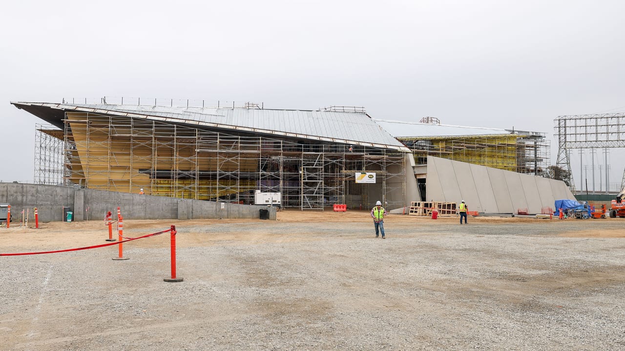 Chargers New Facility Making ‘Incredible’ Progress in El Segundo