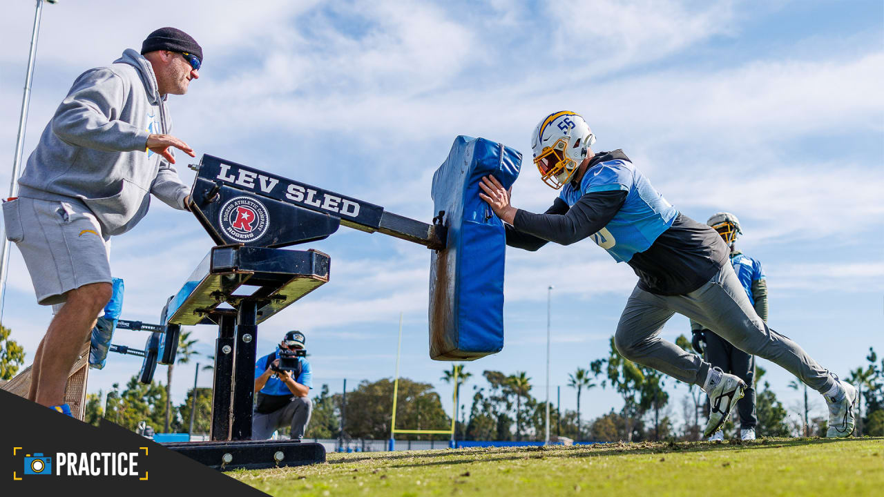 Photos: Chargers Prep for Titans Visit