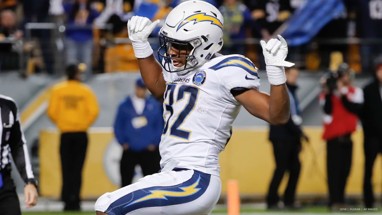How Chargers' Austin Ekeler uses bond with mom to prove doubters