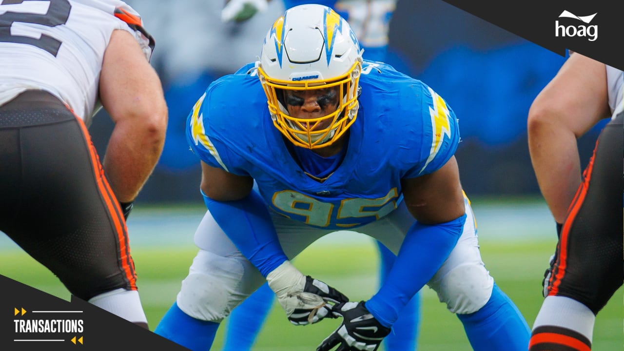 Report: Chargers re-signing DL Christian Covington