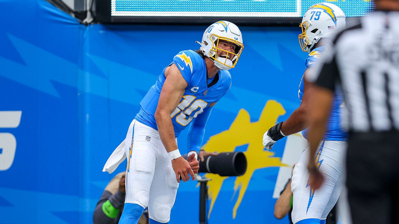 Chargers News: Keenan Allen called his own shot on game-sealing play -  Bolts From The Blue