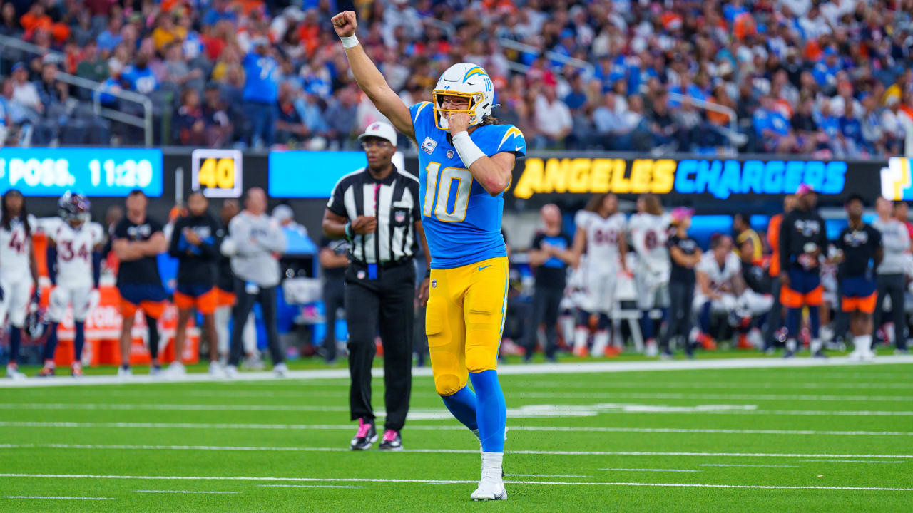 Chargers News: Keenan Allen's Leadership Philosophy & Uniting The Receiver  Group - Sports Illustrated Los Angeles Chargers News, Analysis and More